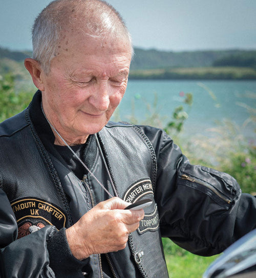 Pressing GPS alarm button